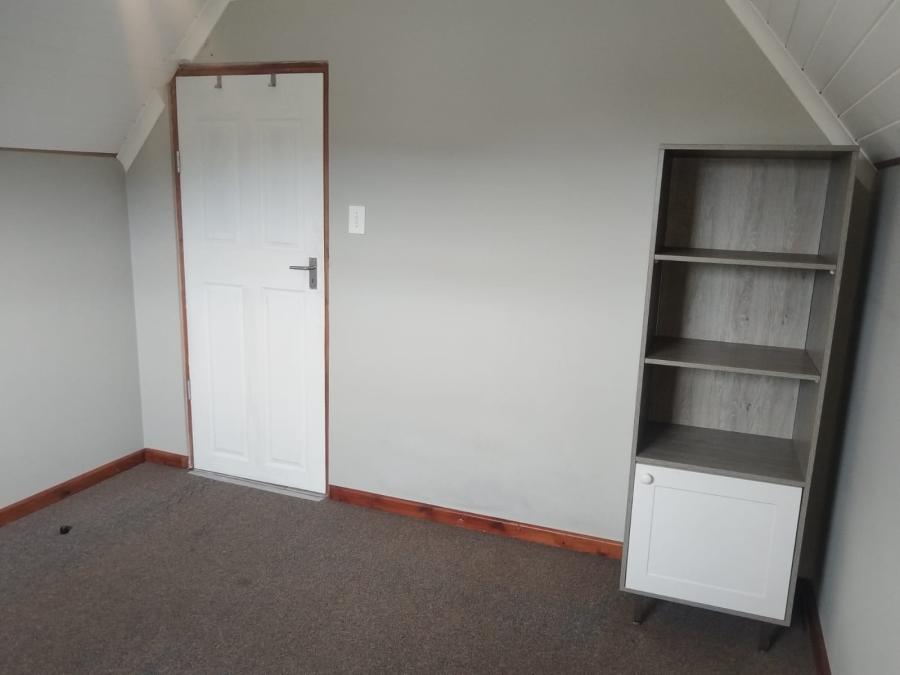 To Let 4 Bedroom Property for Rent in Welcome Glen Western Cape